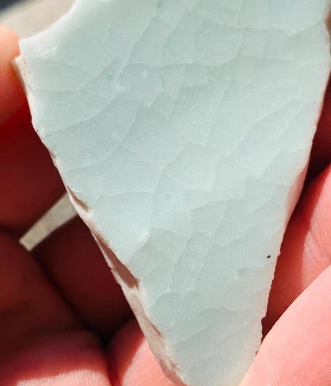 古玩陶瓷乾隆郎紅釉瓷片真品鑒賞圖