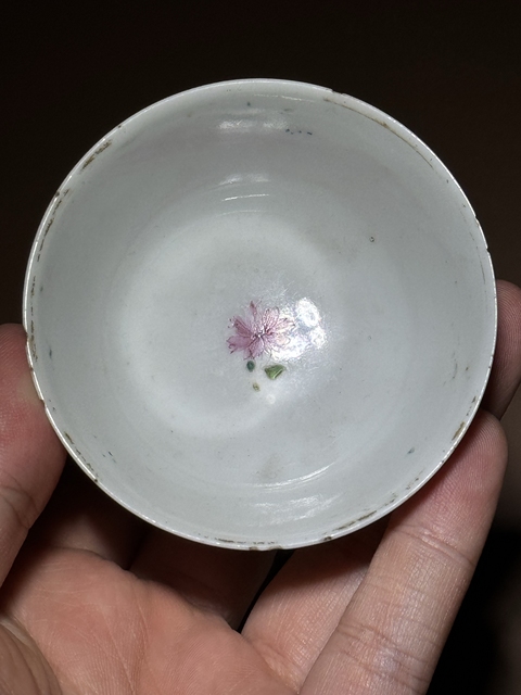 古玩陶瓷清雍正廣琺瑯花卉紋杯真品鑒賞圖