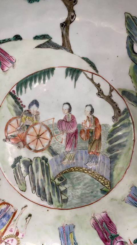 古玩陶瓷粉彩人物故事紋折沿盆真品鑒賞圖