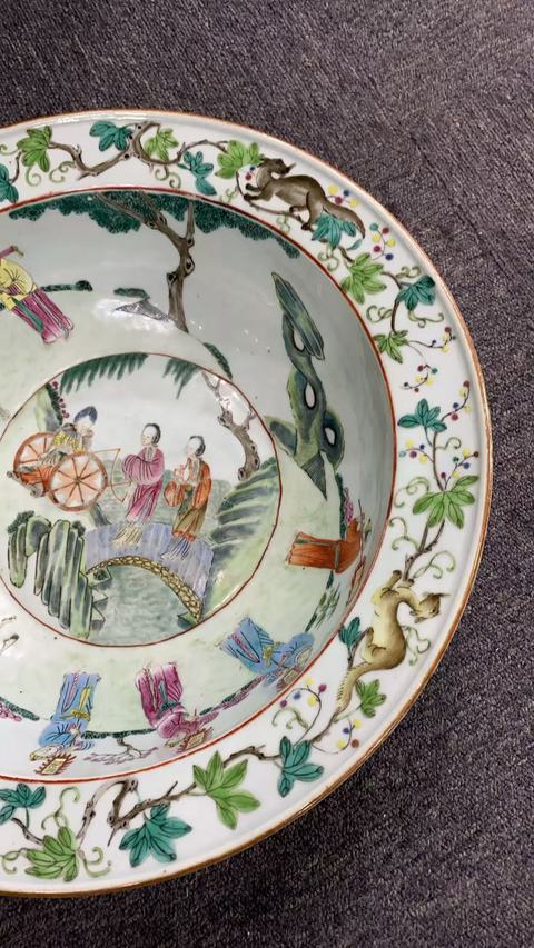 古玩陶瓷粉彩人物故事紋折沿盆真品鑒賞圖