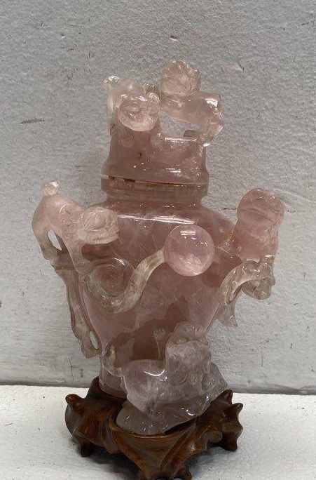 古玩玉器天然粉晶雕件真品鑒賞圖