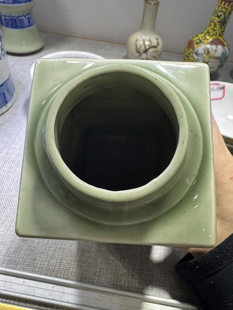 古玩陶瓷瓶真品鑒賞圖