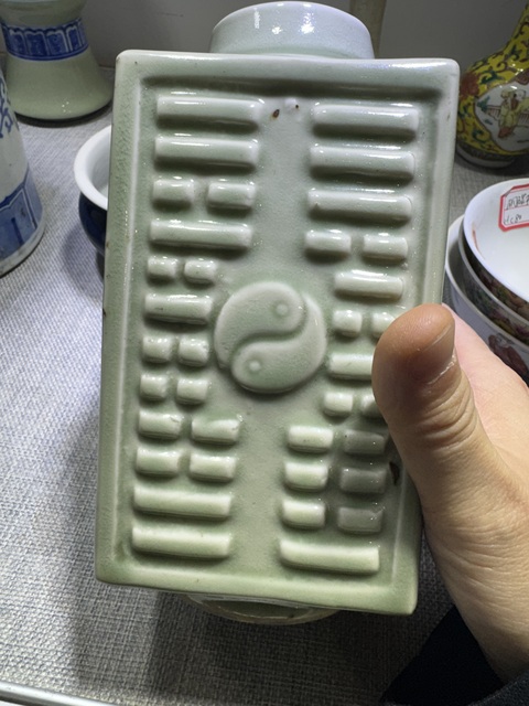 古玩陶瓷瓶真品鑒賞圖