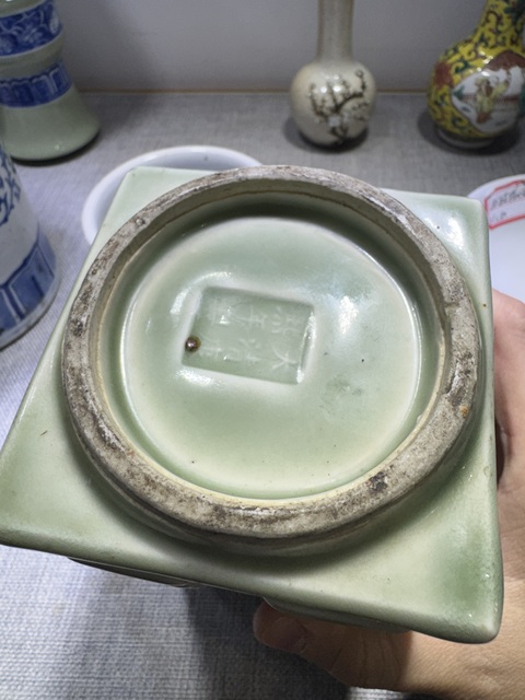 古玩陶瓷瓶真品鑒賞圖
