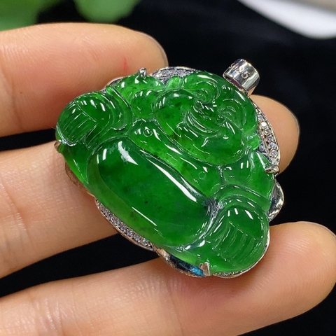 古玩玉器天然翡翠佛公題材掛件真品鑒賞圖