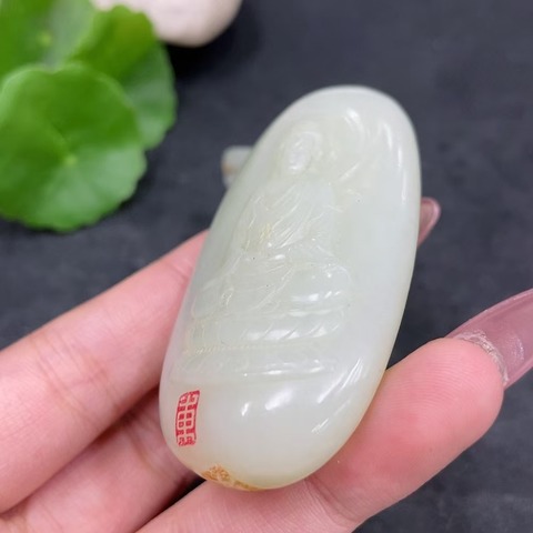 古玩玉器天然和田玉掛件真品鑒賞圖