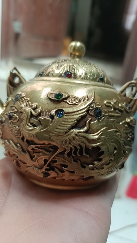 古玩銅器現代合金銅壺真品鑒賞圖