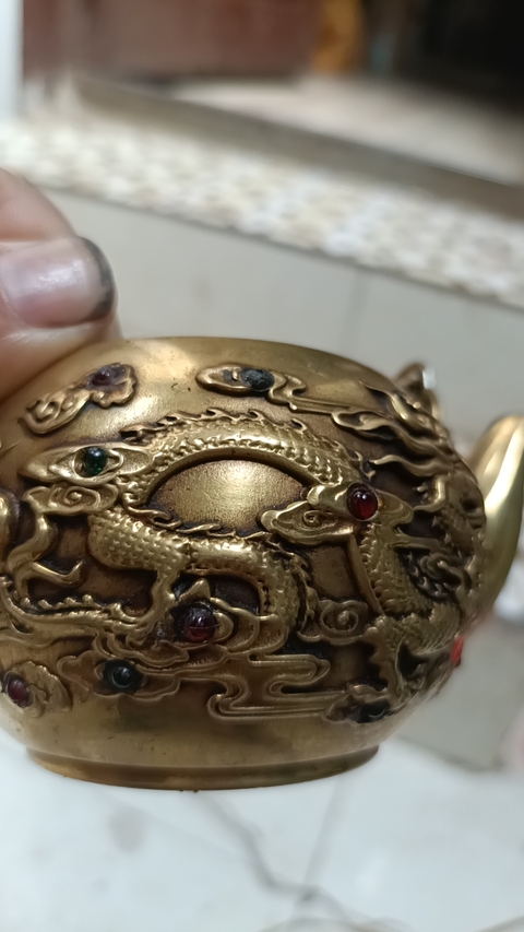 古玩銅器現代合金銅壺真品鑒賞圖