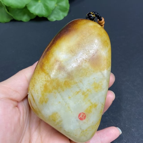 古玩玉器天然和田玉把件真品鑒賞圖