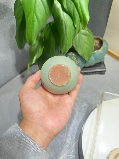 古玩陶瓷龍泉青瓷蓋罐真品鑒賞圖