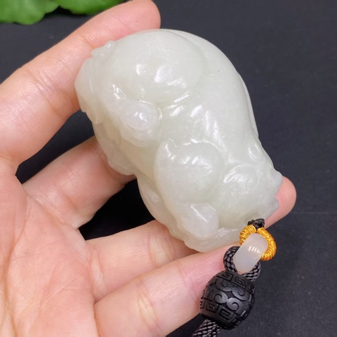 古玩玉器天然和田瑞獸題材把件真品鑒賞圖