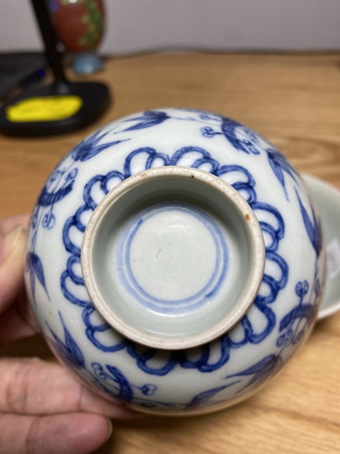 古玩陶瓷日本江戶青花花卉紋茶碗真品鑒賞圖