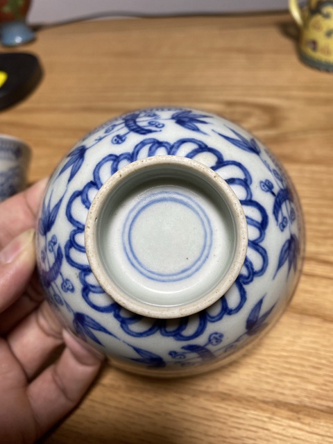 古玩陶瓷日本江戶青花花卉紋茶碗真品鑒賞圖