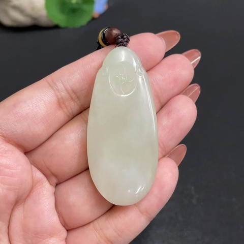 古玩玉器天然和田玉無事牌真品鑒賞圖