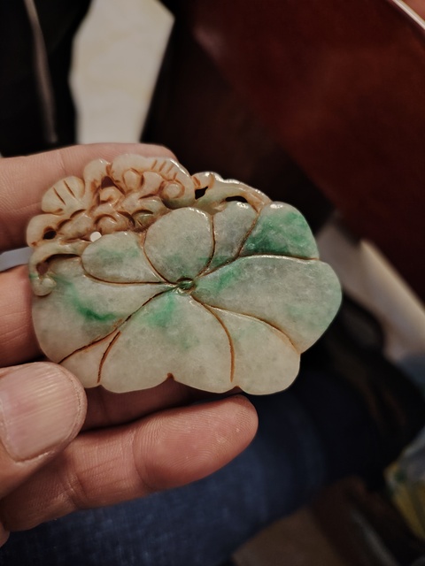 古玩玉器染色非天然翡翠佩真品鑒賞圖