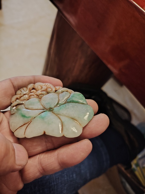 古玩玉器染色非天然翡翠佩真品鑒賞圖