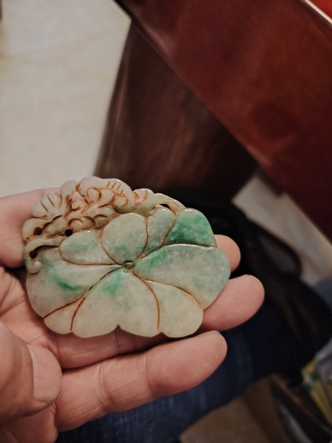 古玩玉器染色非天然翡翠佩真品鑒賞圖