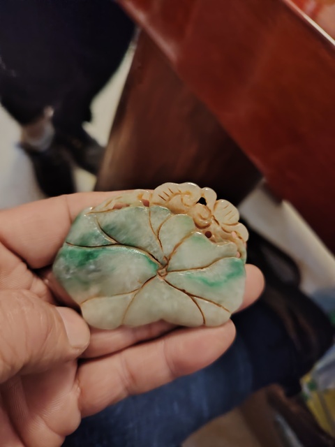 古玩玉器染色非天然翡翠佩真品鑒賞圖