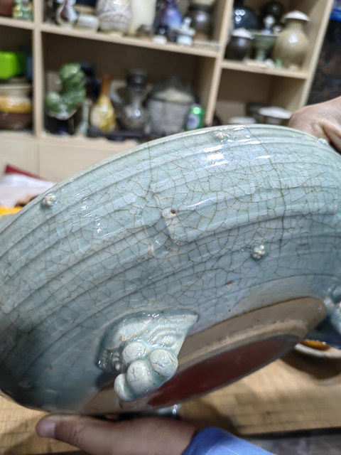古玩陶瓷青釉八卦鼓丁爐真品鑒賞圖