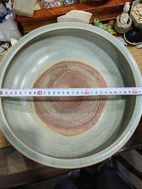 古玩陶瓷青釉八卦鼓丁爐真品鑒賞圖