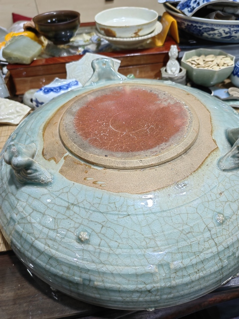 古玩陶瓷青釉八卦鼓丁爐真品鑒賞圖