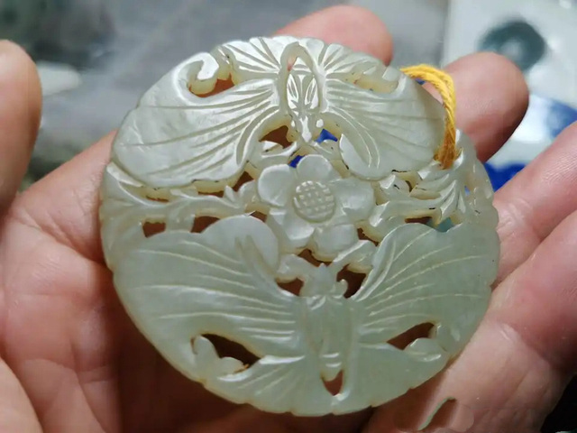 古玩玉器和田玉雕“蝴蝶佩”真品鑒賞圖
