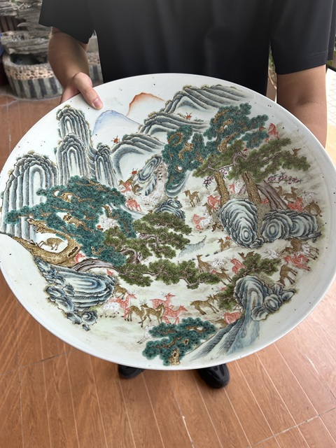 古玩陶瓷松鹿紋盤真品鑒賞圖