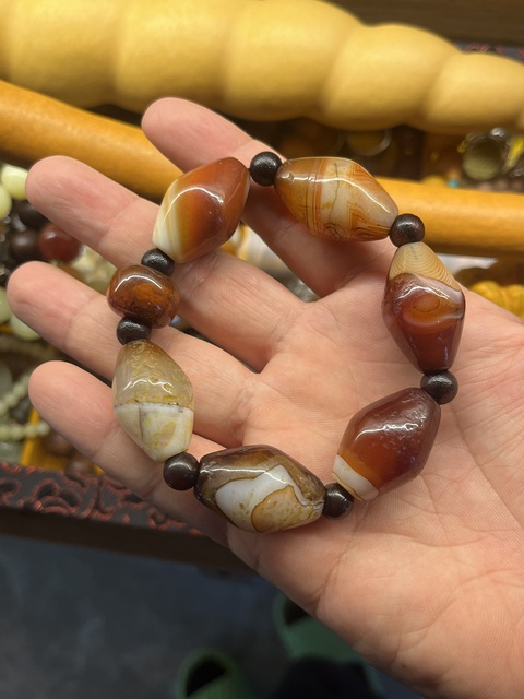 古玩玉器瑪瑙珠串真品鑒賞圖