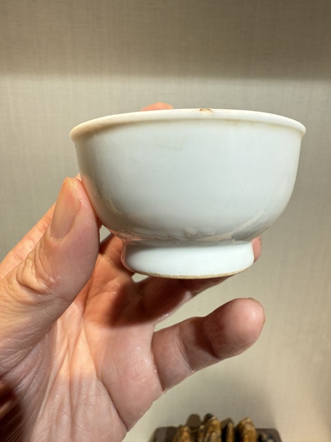 古玩陶瓷康熙白釉杯真品鑒賞圖