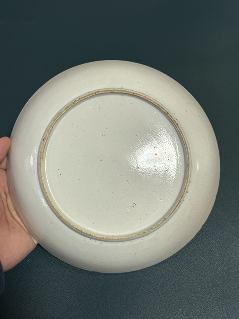 古玩陶瓷清·乾隆錦地開窗滿大人合家歡廣彩盤拍賣,當前價格2800元