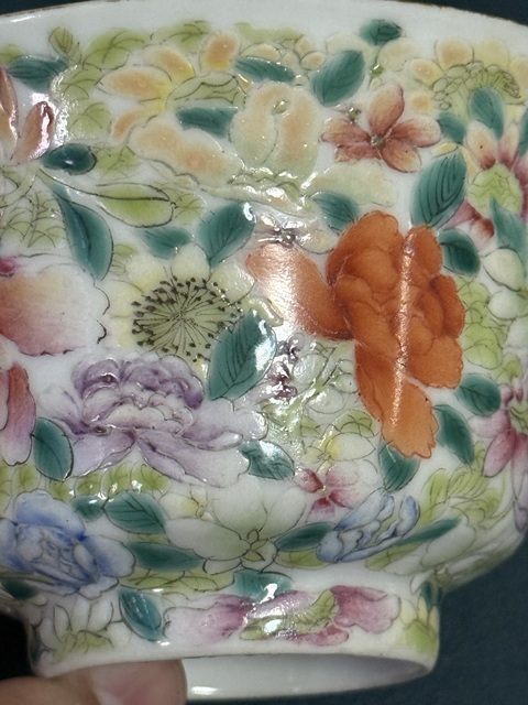 古玩陶瓷洪憲年制款百花不落地細路粉彩杯(民國官窯)拍賣,當前價格2400元