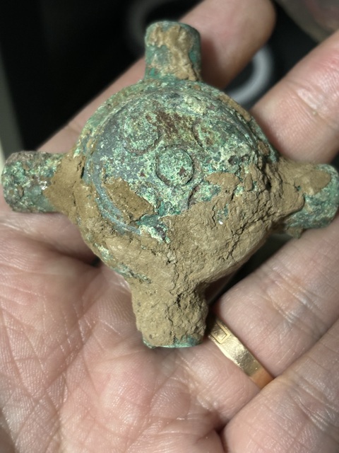 古玩銅器西周·風(fēng)火輪車馬件真品鑒賞圖