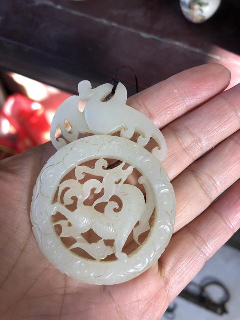 古玩玉器和田玉出廓璧真品鑒賞圖