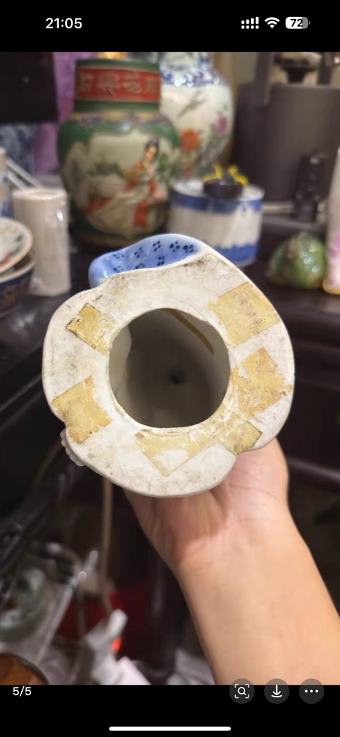 古玩陶瓷青花觀音造像真品鑒賞圖