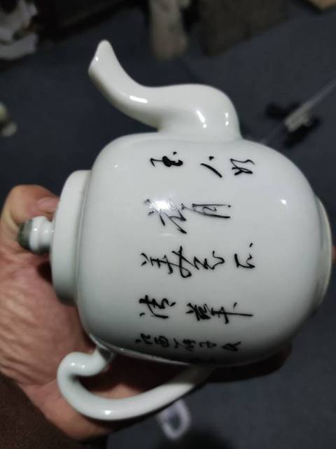 古玩陶瓷粉彩仕女人物紋茶壺真品鑒賞圖