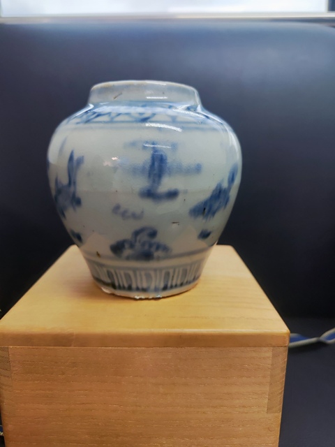 古玩陶瓷明成化青花游魚(yú)紋罐拍賣(mài)，當(dāng)前價(jià)格3580元