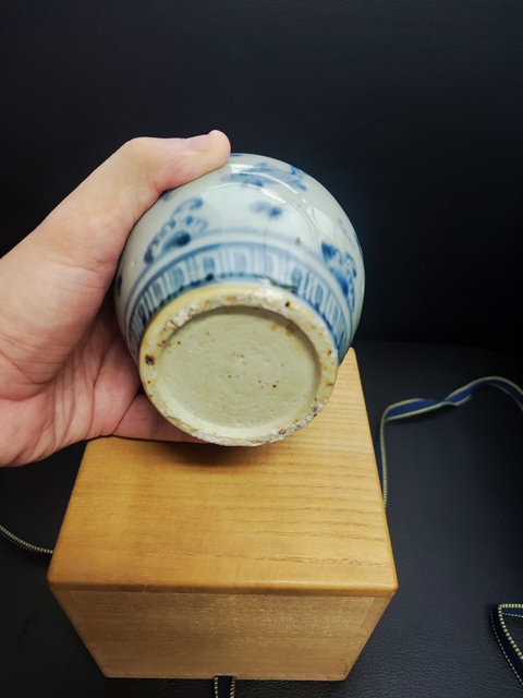 古玩陶瓷明成化青花游魚(yú)紋罐拍賣(mài)，當(dāng)前價(jià)格3580元