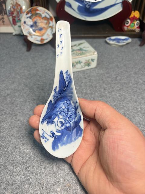 古玩陶瓷青花山水人物調(diào)羹真品鑒賞圖