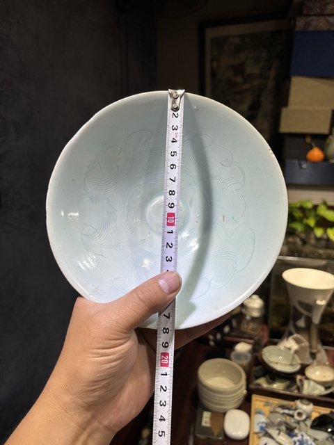 古玩陶瓷湖田窯刻花云花紋碗真品鑒賞圖