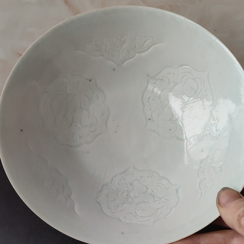 古玩陶瓷湖田窯影青釉娃娃碗真品鑒賞圖