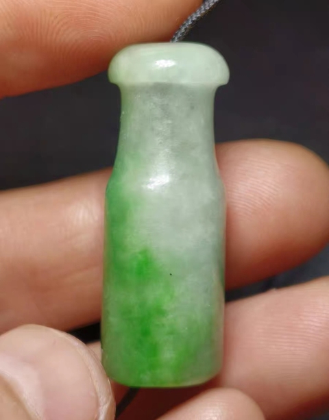 古玩玉器翡翠雕“素紋煙嘴”真品鑒賞圖