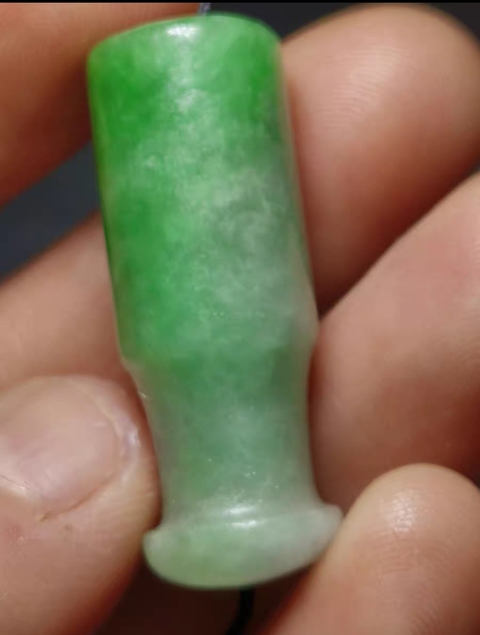古玩玉器翡翠雕“素紋煙嘴”真品鑒賞圖
