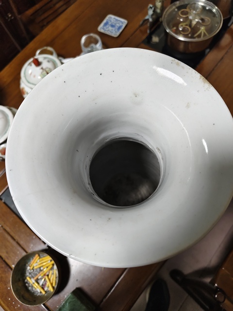 古玩陶瓷磁州窯五倫圖雙松葉耳撇口瓶真品鑒賞圖