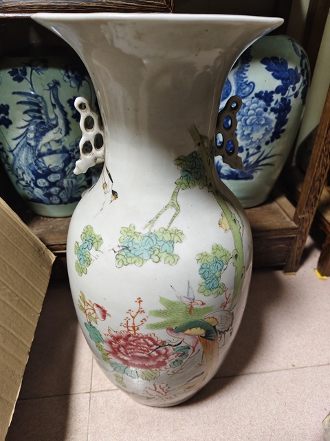 古玩陶瓷磁州窯五倫圖雙松葉耳撇口瓶真品鑒賞圖