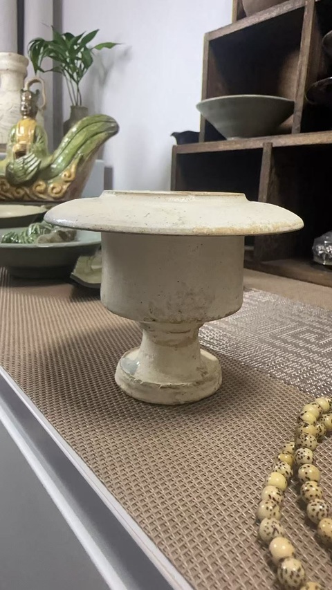 古玩陶瓷白釉行爐真品鑒賞圖