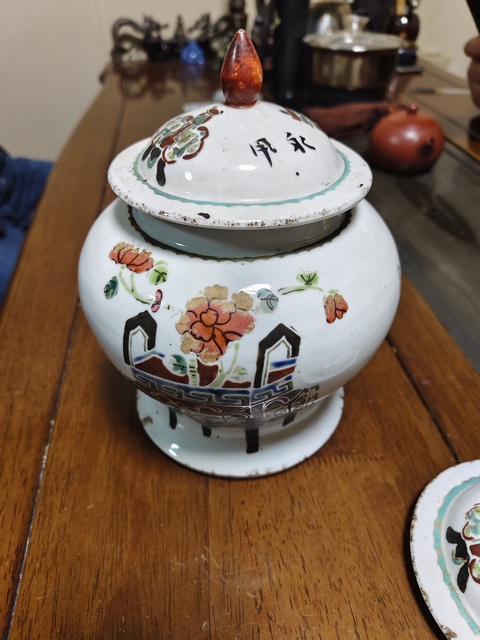 古玩陶瓷博古圖粉彩將軍罐真品鑒賞圖