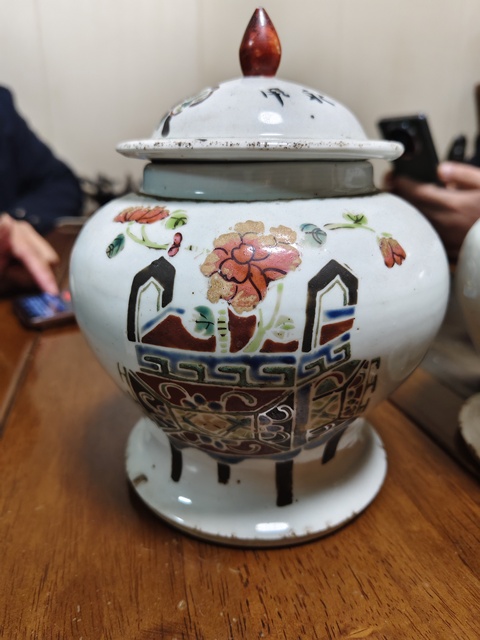 古玩陶瓷博古圖粉彩將軍罐真品鑒賞圖