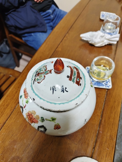 古玩陶瓷博古圖粉彩將軍罐真品鑒賞圖