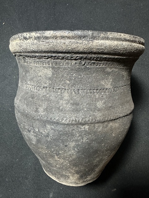 古玩陶瓷西周陶罐真品鑒賞圖