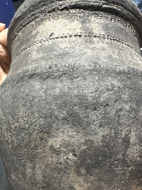 古玩陶瓷西周陶罐真品鑒賞圖